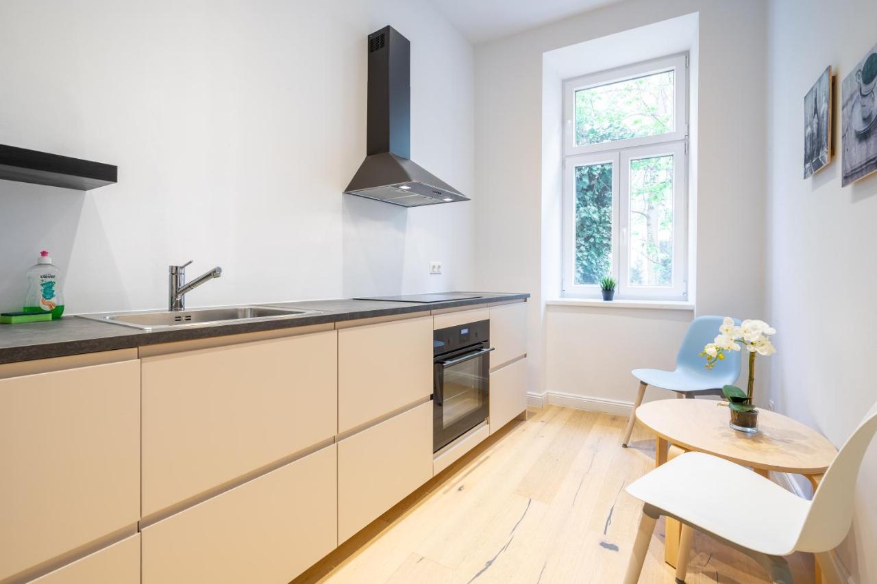 Cottageviertel - Stilvolles Apartment In Parknahe Відень Екстер'єр фото
